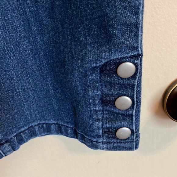 Pretty medium stonewashed studded jeans by Allison Daley, size 16, like new! - Picture 13 of 16